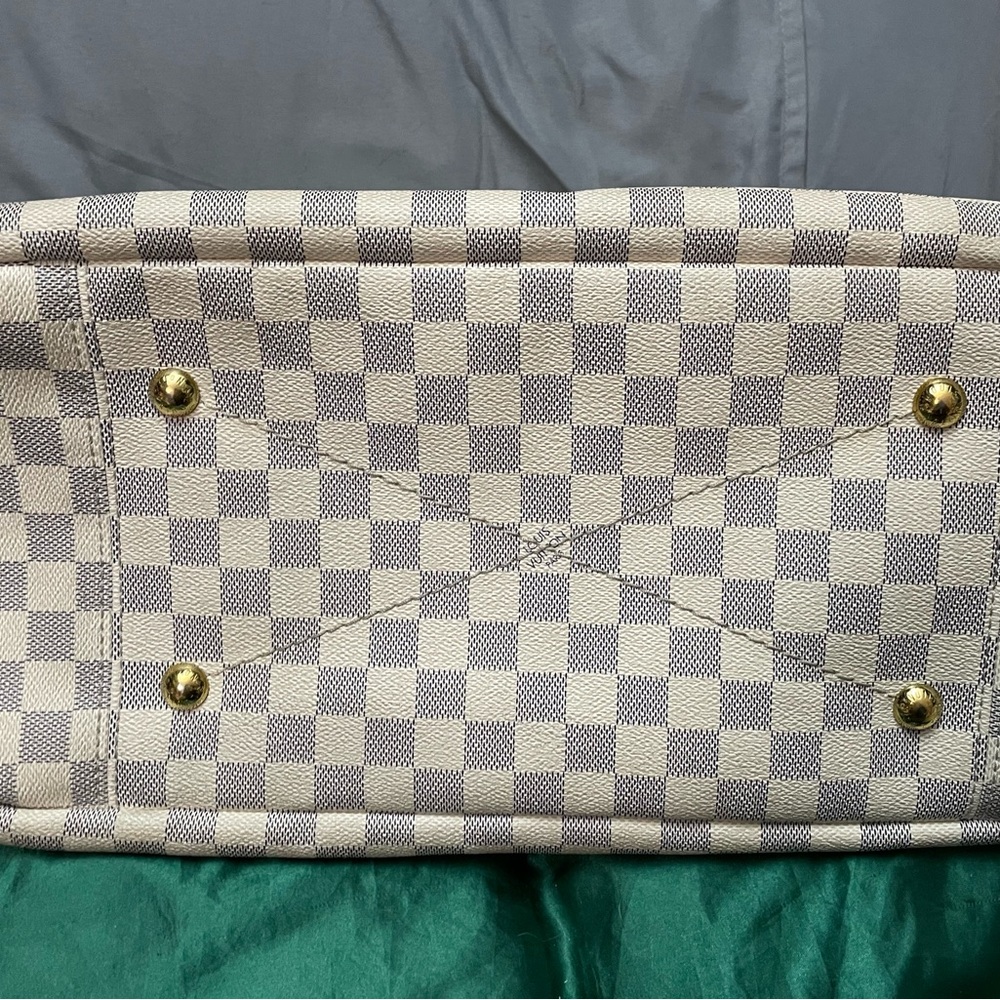 Authentic Louis Vuitton Damier Azur MM Artsy Shoulder Bag - Picture 12 of 13